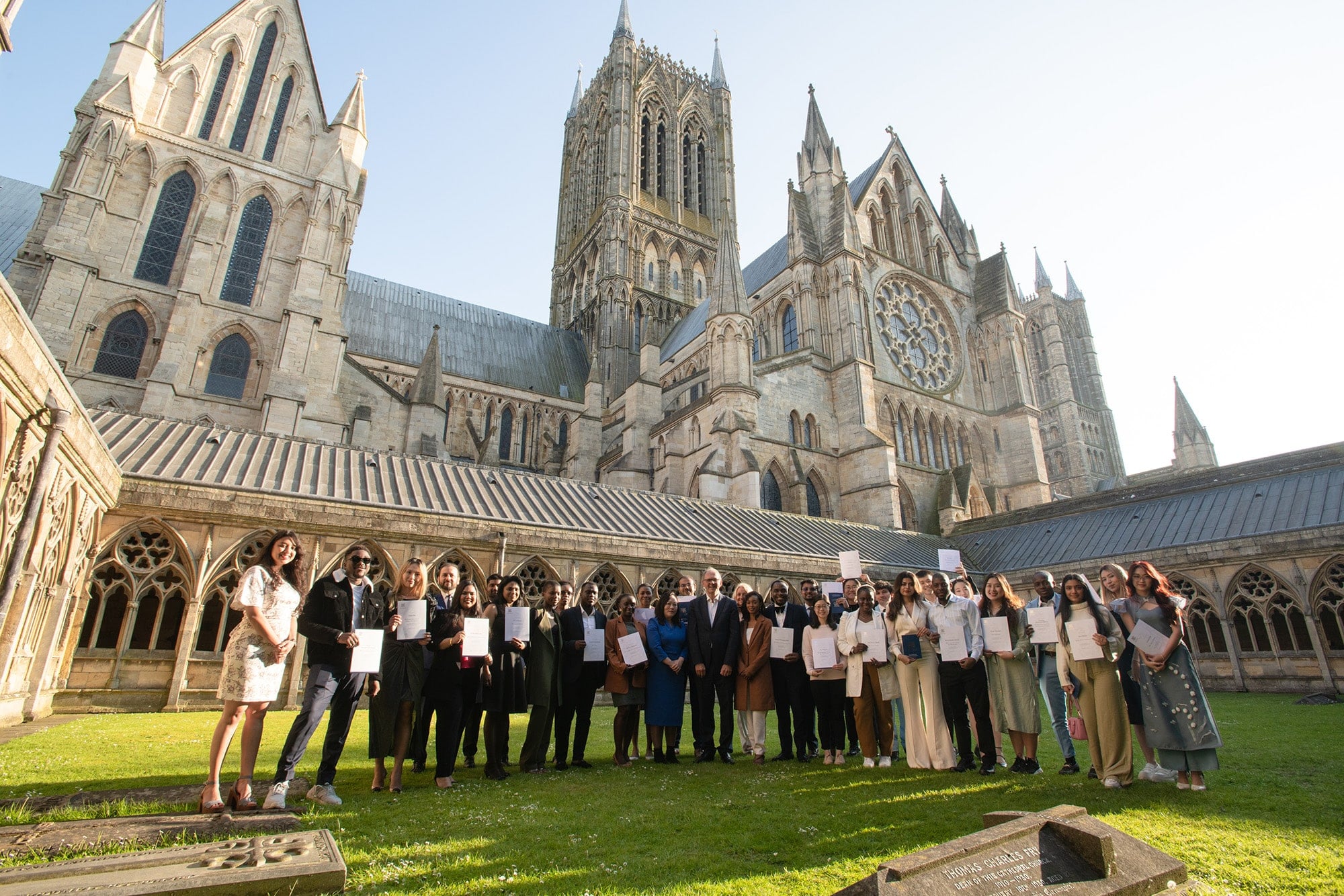 Students outside ϹӰԺ Cathedral